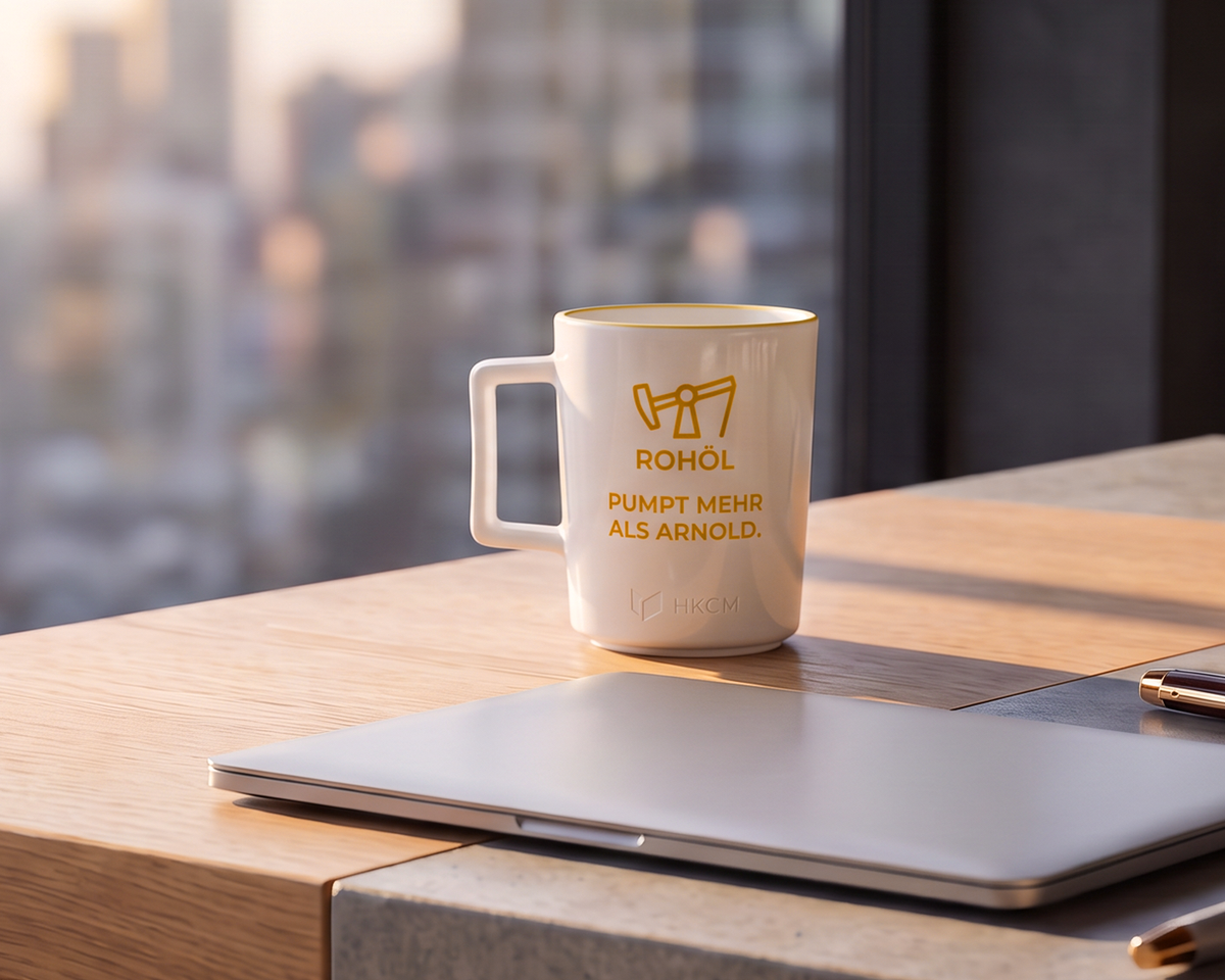 ROHÖL Tasse "Pumpt mehr als Arnold."